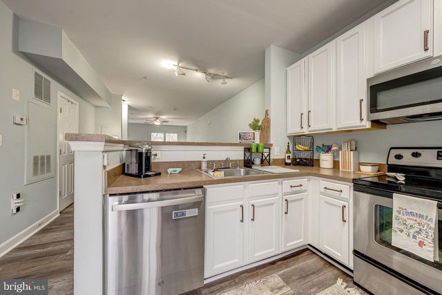 42461 ROCKROSE SQ, Brambleton, VA 20148