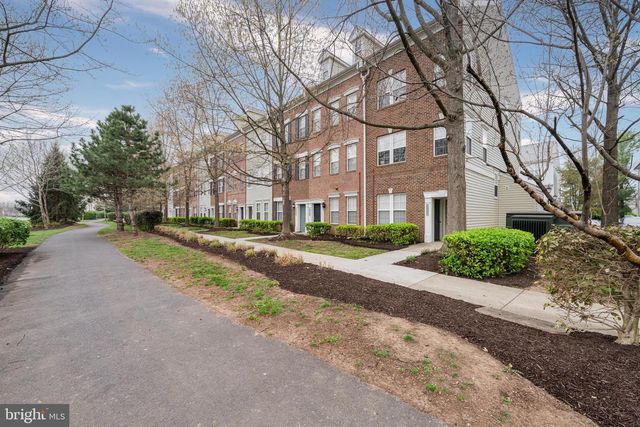 42461 ROCKROSE SQ, Brambleton, VA 20148