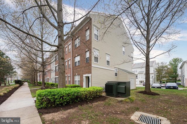 42461 ROCKROSE SQ, Brambleton, VA 20148