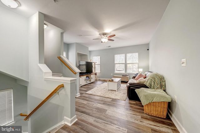 42461 ROCKROSE SQ, Brambleton, VA 20148