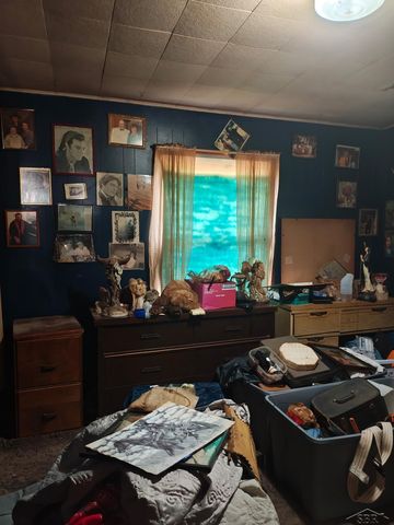 2166 S Forman Road, Cherry Valley Twp, MI 49304