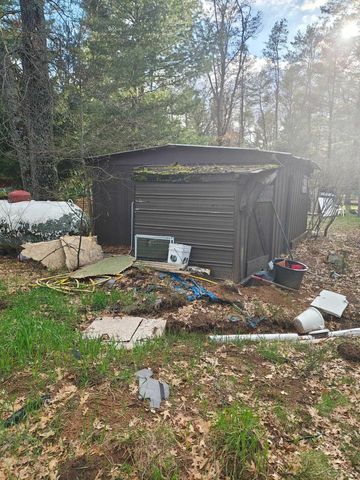 2166 S Forman Road, Cherry Valley Twp, MI 49304