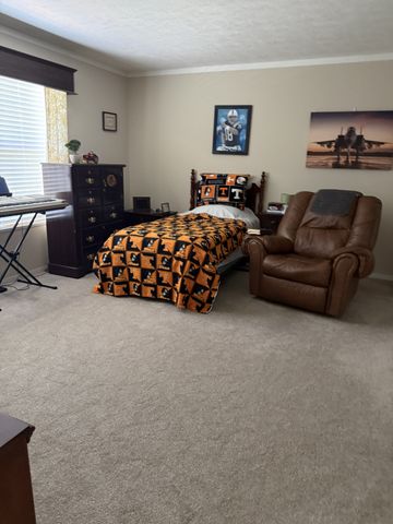 565 Mt Zion Rd, Mc Ewen, TN 37101