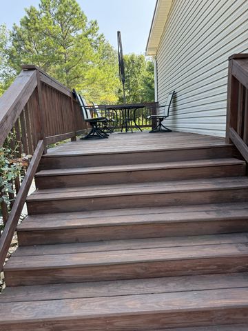 565 Mt Zion Rd, Mc Ewen, TN 37101