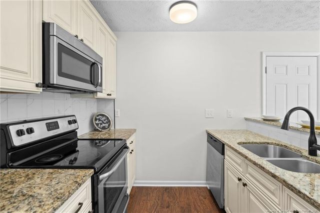 940 Brookridge Drive, Fayetteville, NC 28314