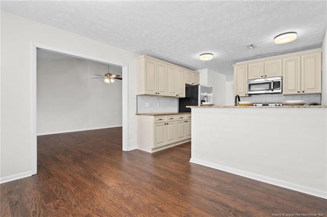 940 Brookridge Drive, Fayetteville, NC 28314