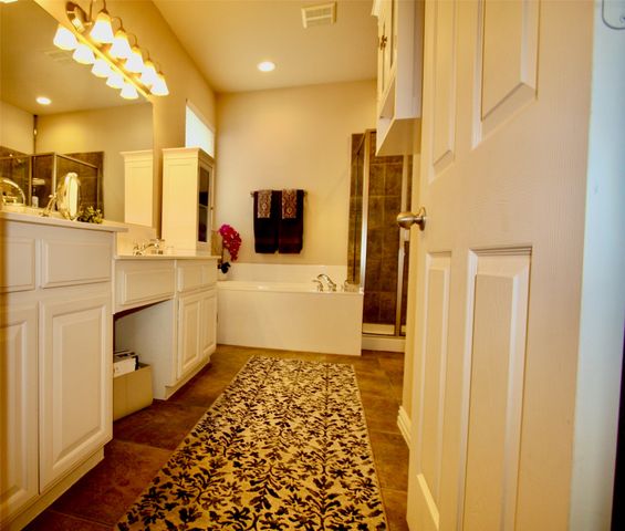 2734 Greenway Drive, Frisco, TX 75034