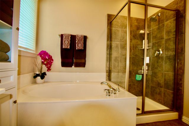 2734 Greenway Drive, Frisco, TX 75034