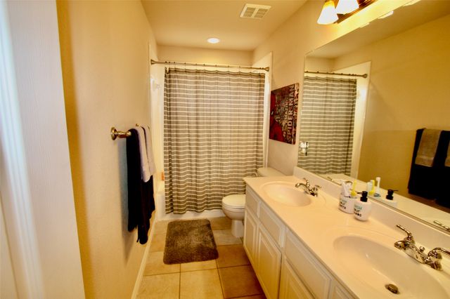 2734 Greenway Drive, Frisco, TX 75034