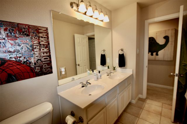 2734 Greenway Drive, Frisco, TX 75034