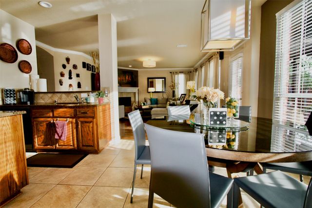 2734 Greenway Drive, Frisco, TX 75034