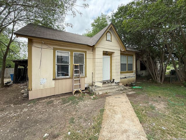 836 Avondale, San Antonio, TX 78223