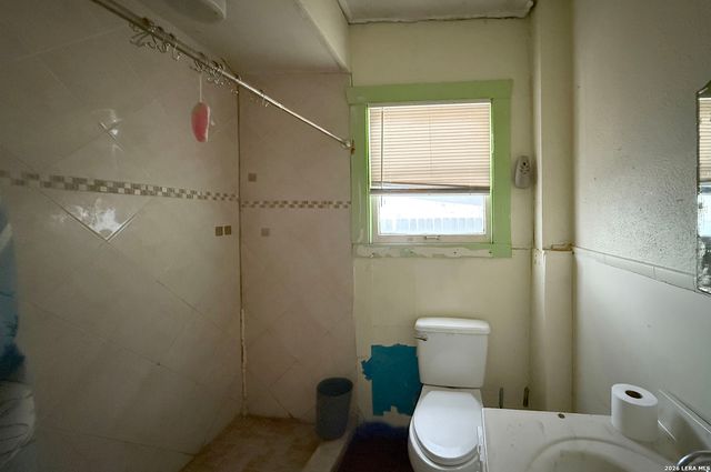 836 Avondale, San Antonio, TX 78223