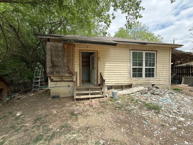 836 Avondale, San Antonio, TX 78223