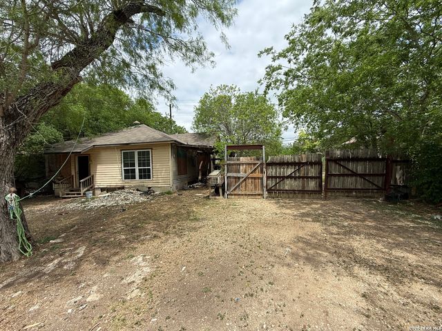 836 Avondale, San Antonio, TX 78223