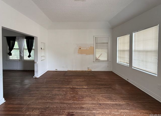 836 Avondale, San Antonio, TX 78223