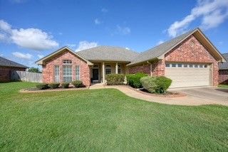16594 Beauregard Drive, Tyler, TX 75703