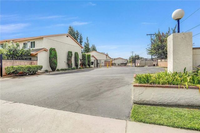 5950 Imperial Highway 91, South Gate, CA 90280