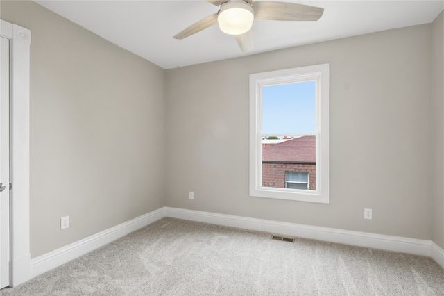 414 E Robinson Street, Knoxville, IA 50138