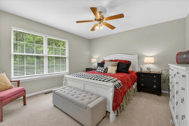 1342 Oak Borough Drive, Ballwin, MO 63021