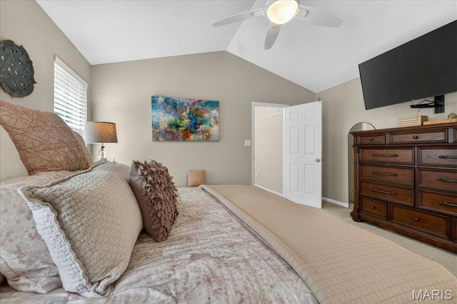 1342 Oak Borough Drive, Ballwin, MO 63021