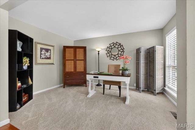 1342 Oak Borough Drive, Ballwin, MO 63021