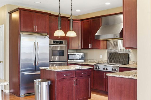 1216 Saratoga Avenue, Schererville, IN 46375