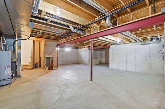 1216 Saratoga Avenue, Schererville, IN 46375