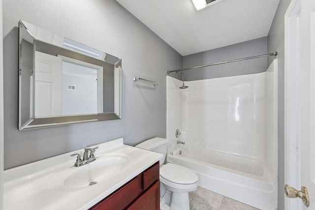 1216 Saratoga Avenue, Schererville, IN 46375