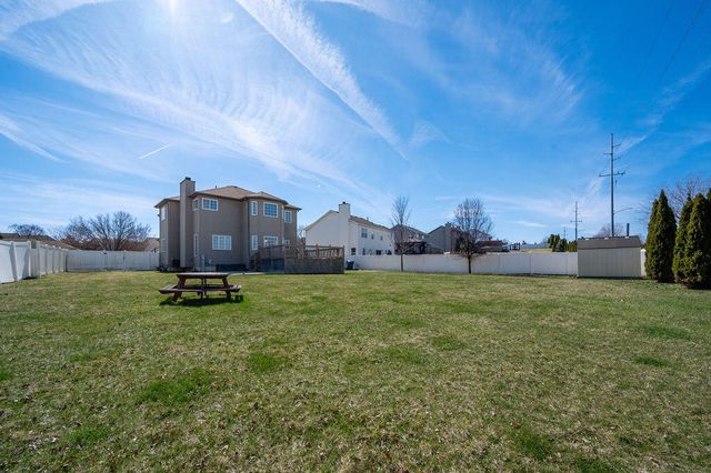 1216 Saratoga Avenue, Schererville, IN 46375