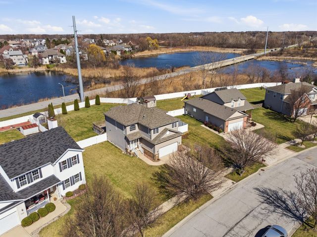 1216 Saratoga Avenue, Schererville, IN 46375