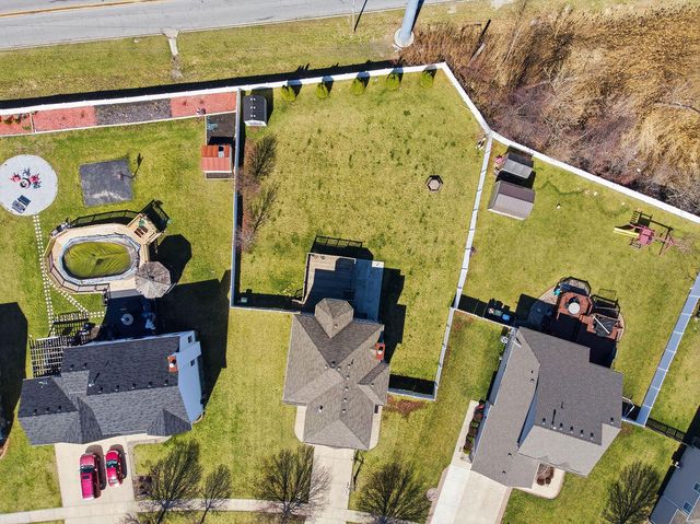 1216 Saratoga Avenue, Schererville, IN 46375