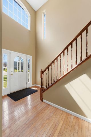 1216 Saratoga Avenue, Schererville, IN 46375