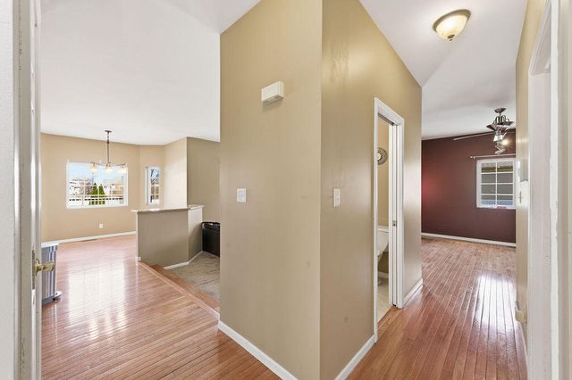 1216 Saratoga Avenue, Schererville, IN 46375