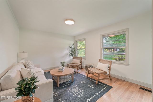 1415 Creekwood Drive, Knoxville, TN 37918