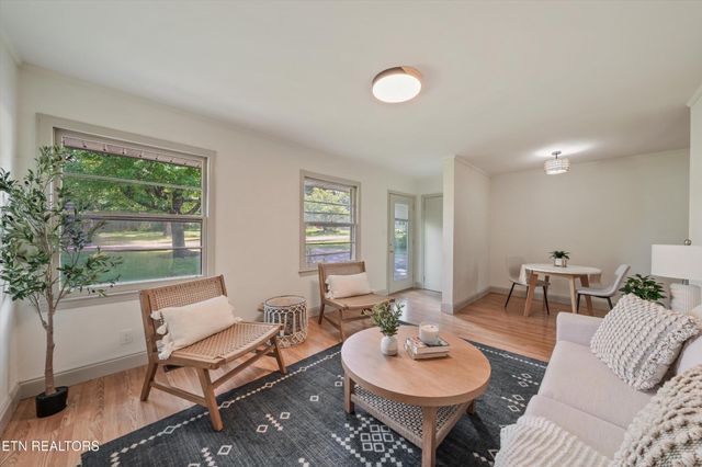 1415 Creekwood Drive, Knoxville, TN 37918