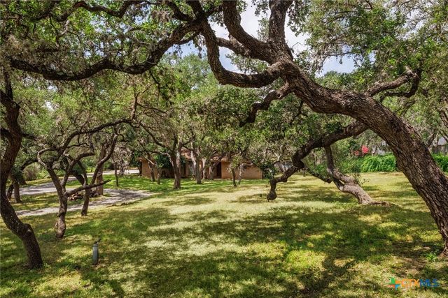304 Hill Country Lane, San Antonio, TX 78232