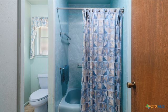 304 Hill Country Lane, San Antonio, TX 78232