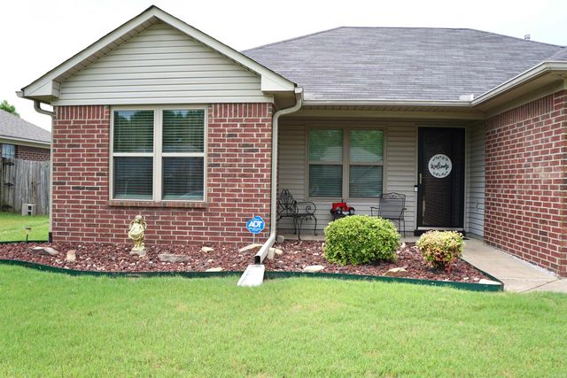 1425 Huebner Street, Conway, AR 72032