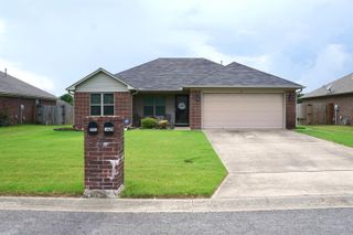 1425 Huebner Street, Conway, AR 72032