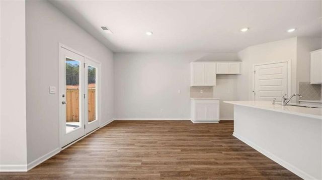 174 White Spruce Way, Newnan, GA 30265