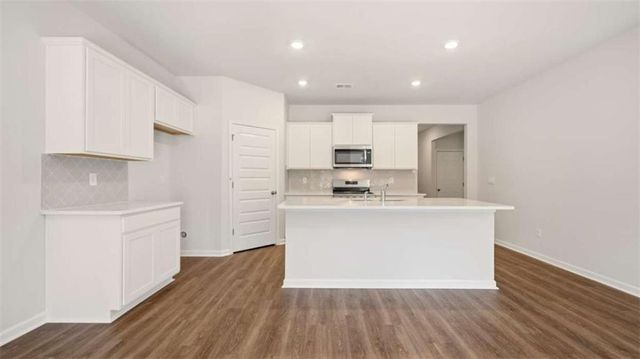 174 White Spruce Way, Newnan, GA 30265