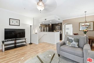 5240 Premiere Hills Circle 110, Woodland Hills (los Angeles), CA 91364