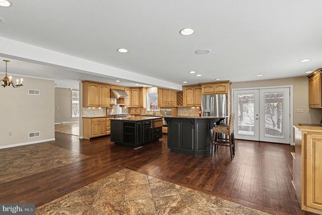 222 E 6TH ST, Lititz, PA 17543