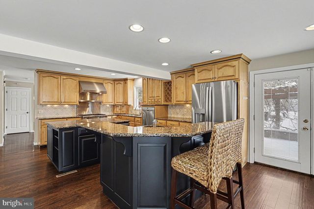 222 E 6TH ST, Lititz, PA 17543