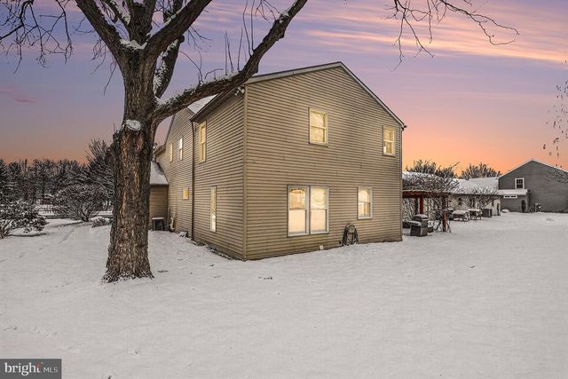 222 E 6TH ST, Lititz, PA 17543