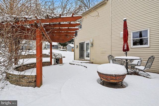 222 E 6TH ST, Lititz, PA 17543