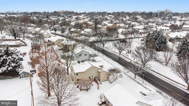 222 E 6TH ST, Lititz, PA 17543