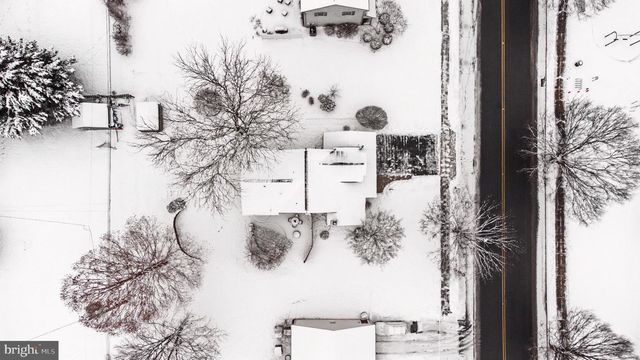 222 E 6TH ST, Lititz, PA 17543