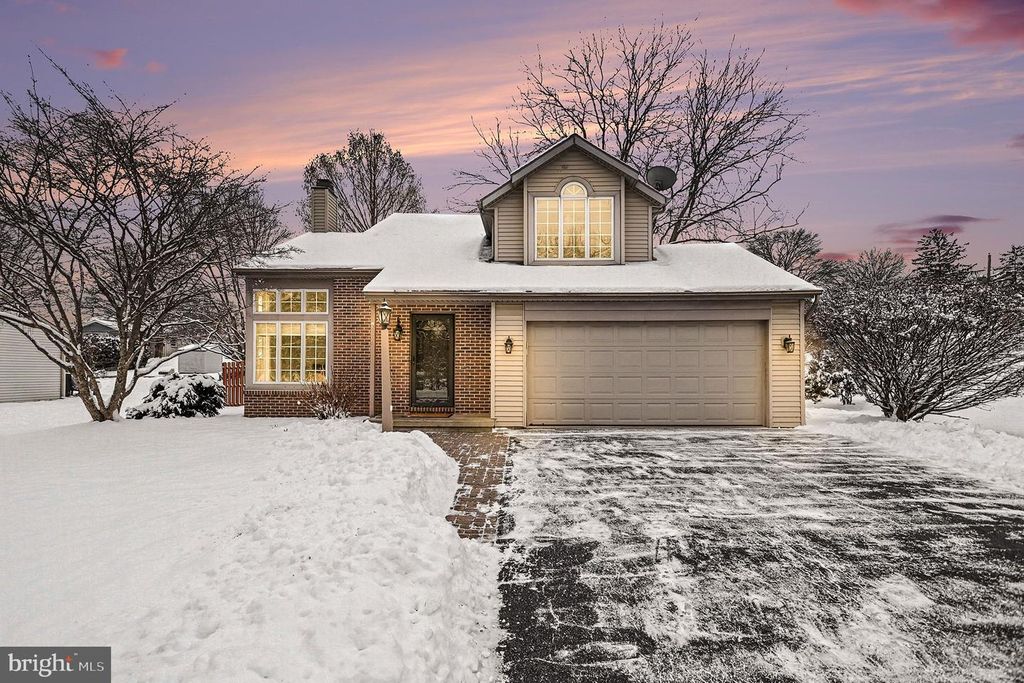 222 E 6TH ST, Lititz, PA 17543